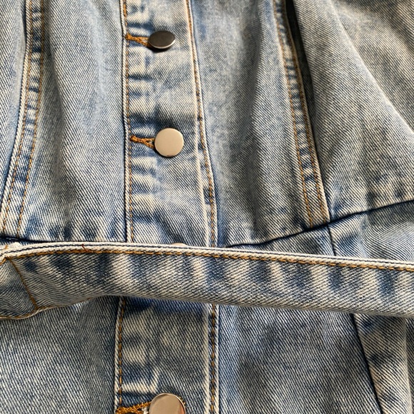 Denim button up dress with belt - Picture 3 of 4